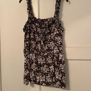 Black and white flowery tank top XL